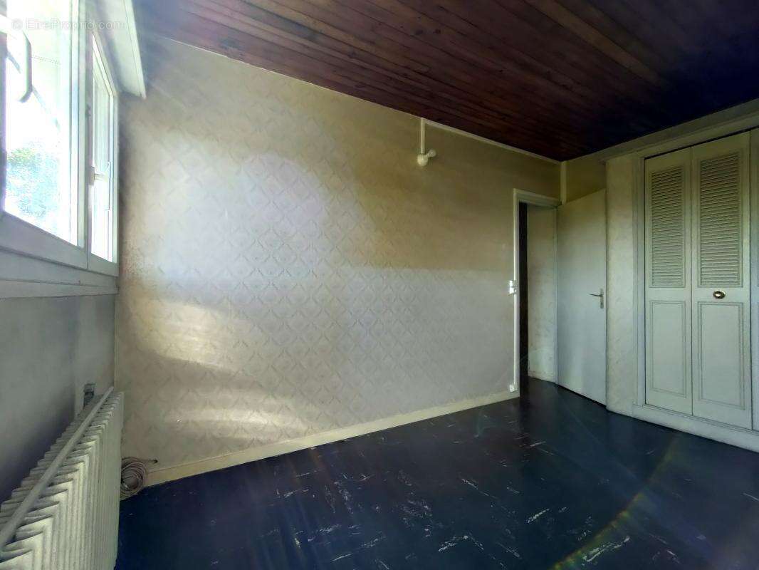 Maison à LA CHAPELLE-EN-SERVAL