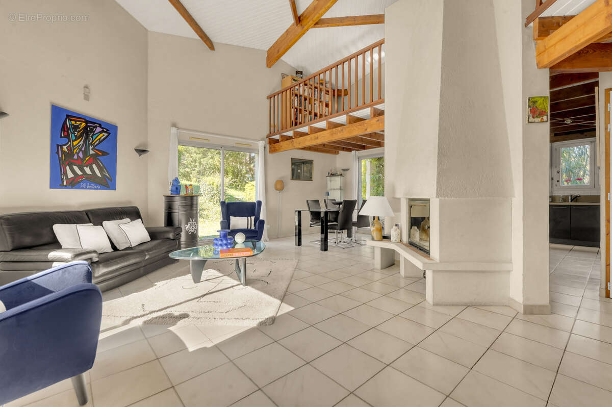 Maison à VIGOULET-AUZIL