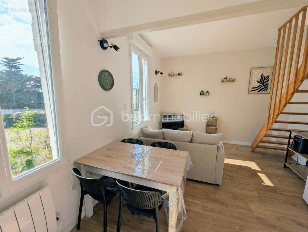 Appartement à SAINT-PAIR-SUR-MER