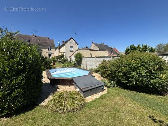 Maison à CIRES-LES-MELLO