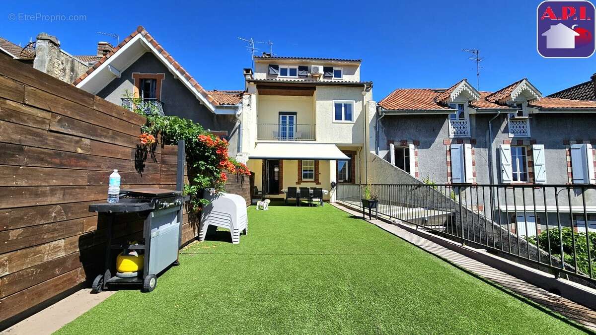 Maison 252 m² à Saint-Gaudens  - photo 7