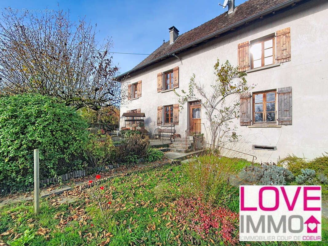 Maison à LA TOUR-DU-PIN