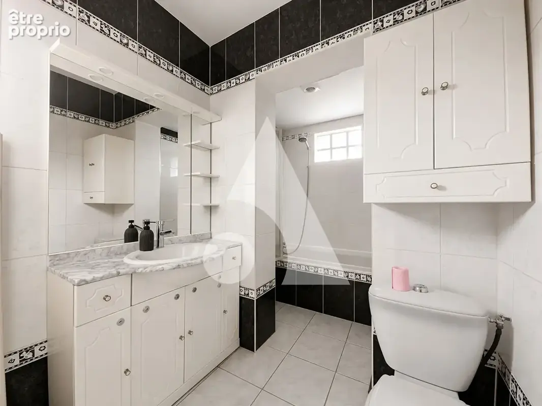 Maison au calme - travaux a prévoir - photo 9