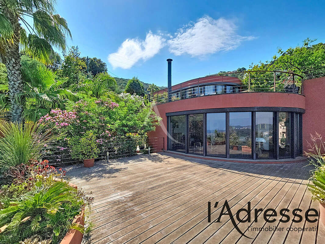 Luxueuse villa d'architecte 300m² vue mer feerique - photo 13