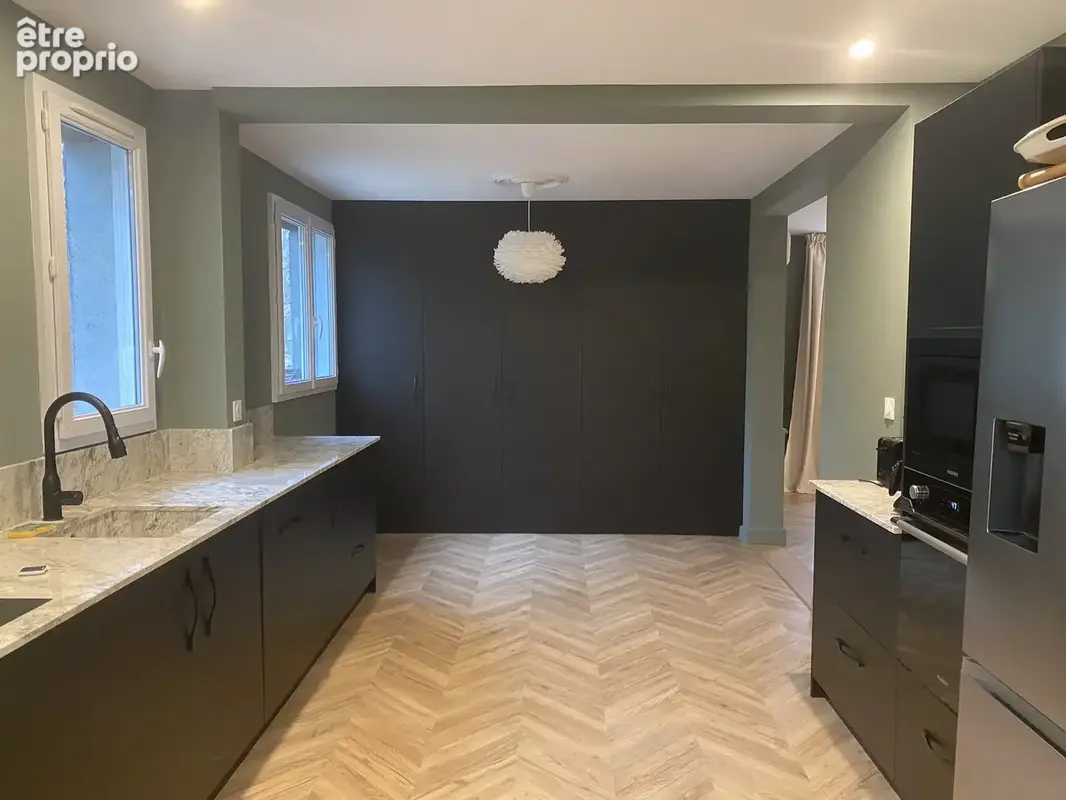 Magnifique propriété de 241 m2 8 Pièces bâti sur un terrain de 2660 m2 - photo 6