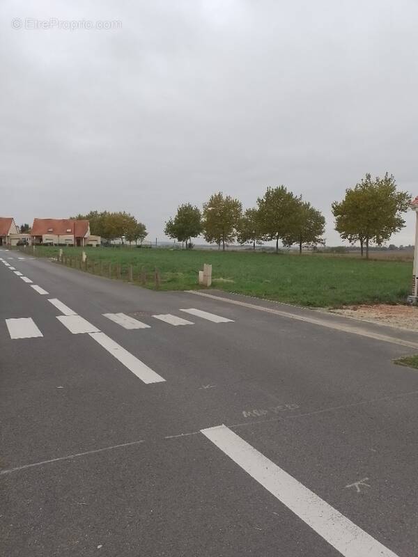 Terrain à MONTDIDIER