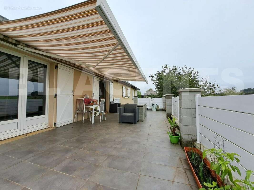 WhatsApp Image 2025-09-26 at 09 - Maison à FRESNOIS-LA-MONTAGNE