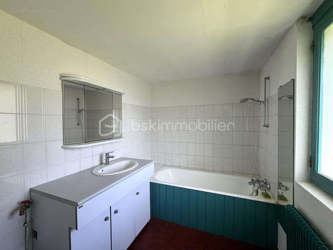 Maison à LA SAUSSAYE