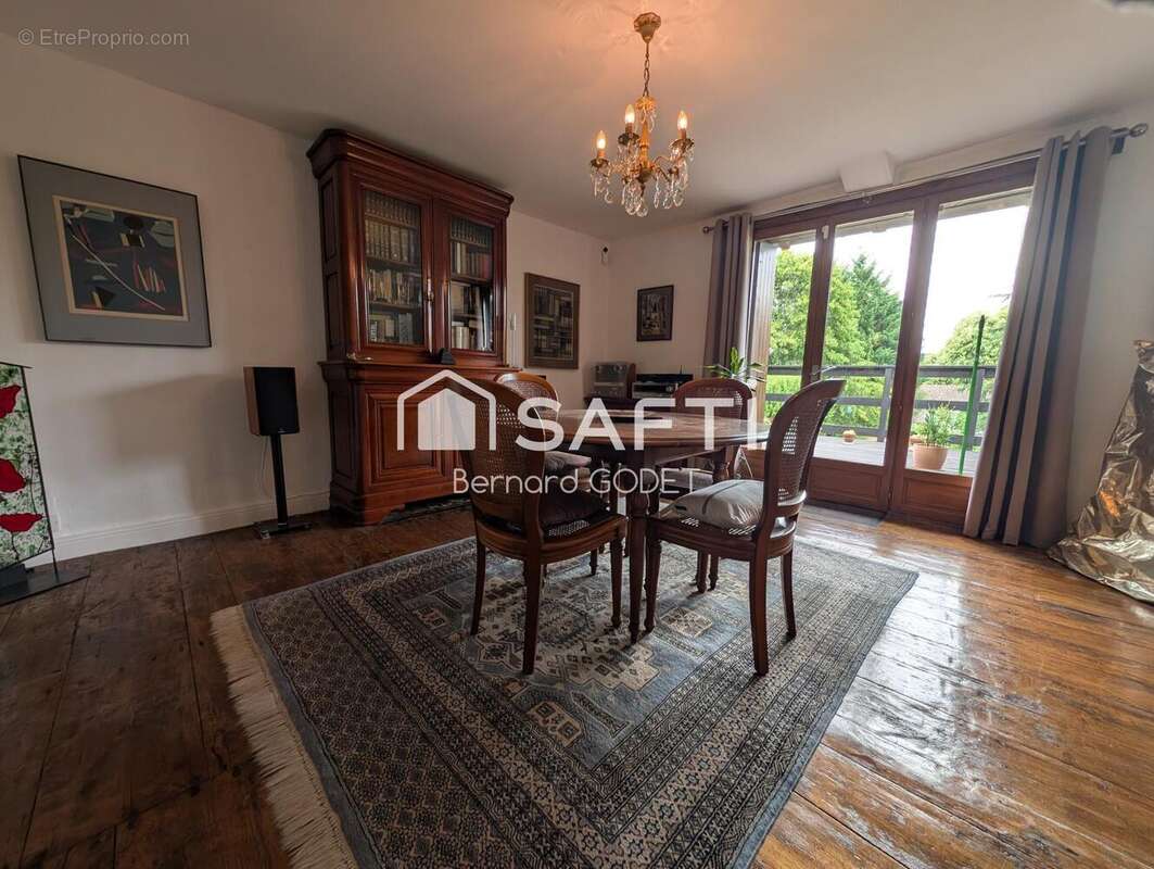 Maison 124 m² à Bioussac  - photo 2