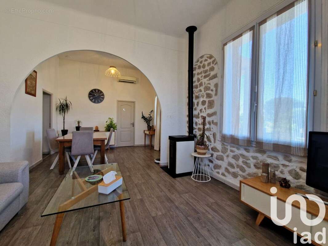 Photo 2 - Maison à CHATEAURENARD