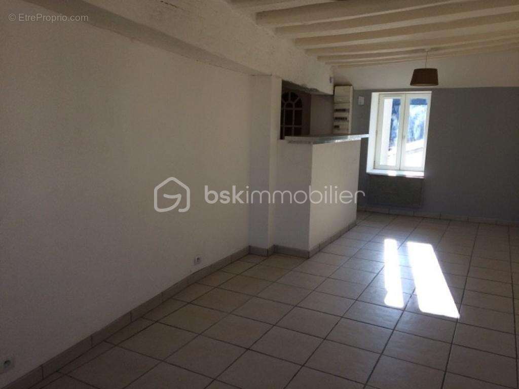 Appartement à ANGERVILLE