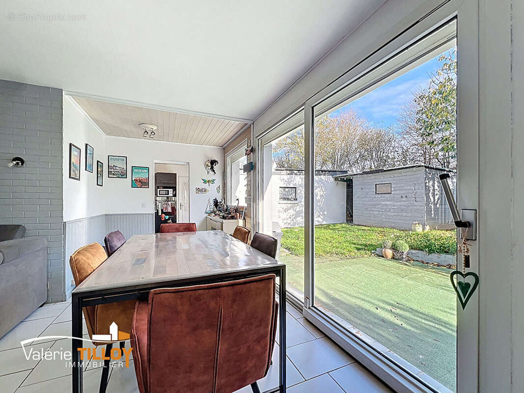 Maison à SAINT-JACQUES-DE-LA-LANDE