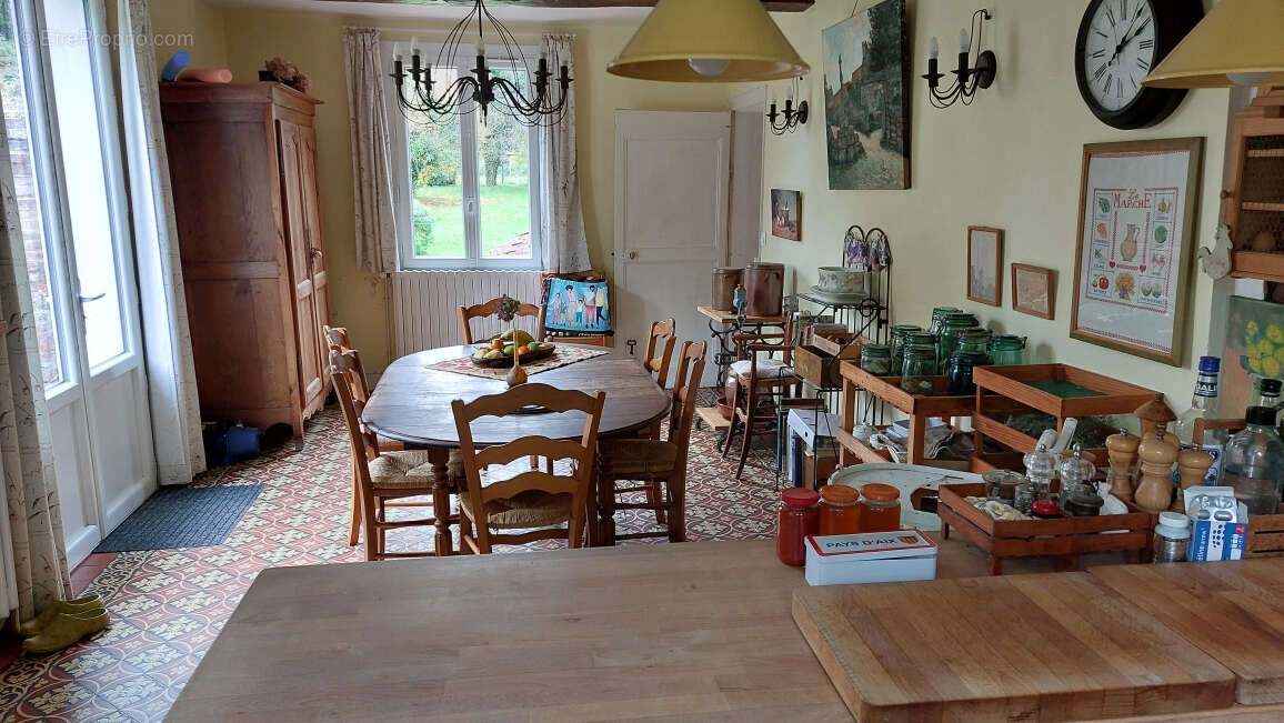 Maison à BERNEUIL-EN-BRAY