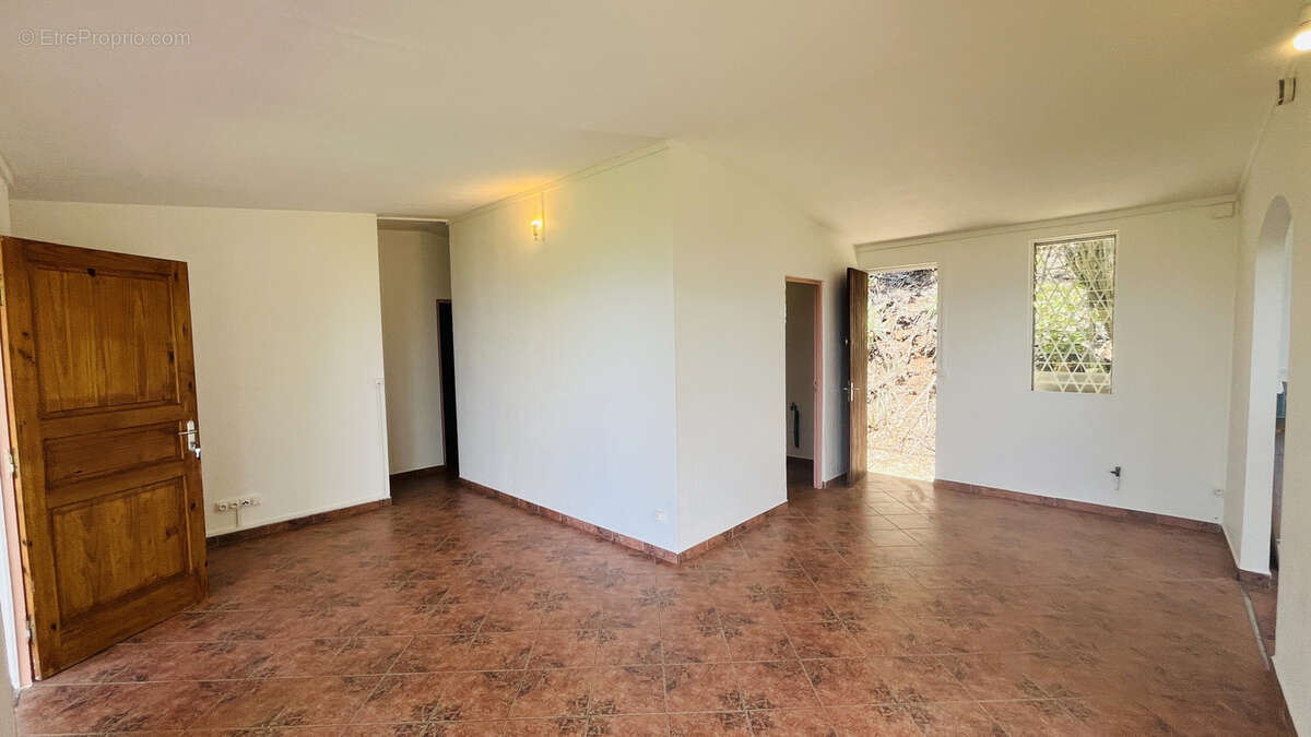 Maison à VIEUX-FORT