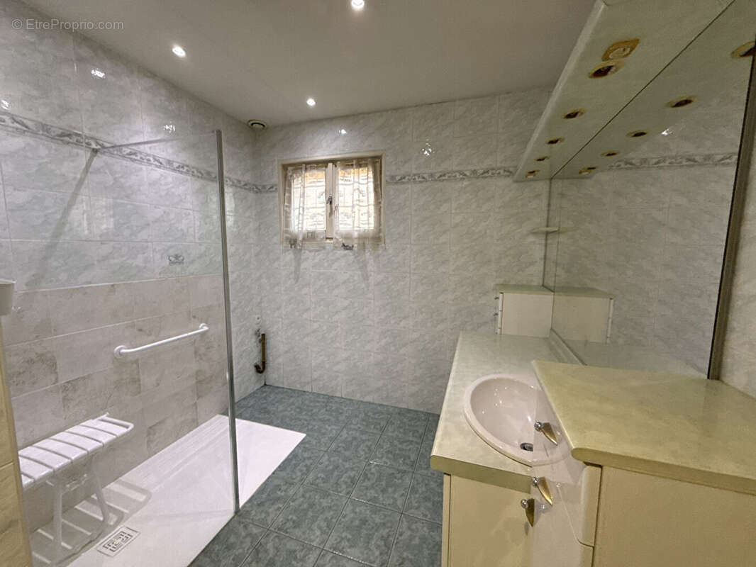 Maison à SOURCIEUX-LES-MINES