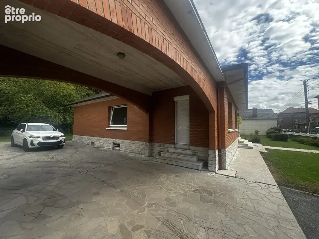 Maison  9 pièce(s) 229.38 m2 - photo 2