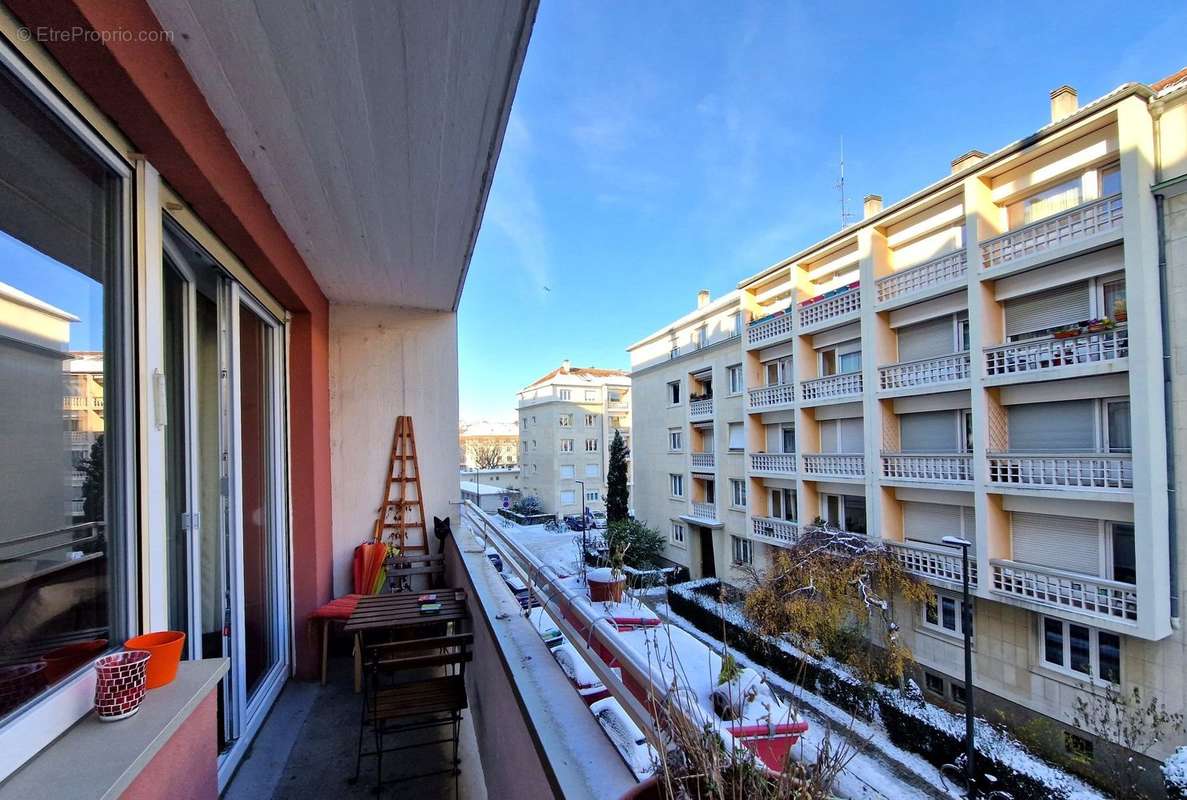 Chambre 2 - Appartement à STRASBOURG