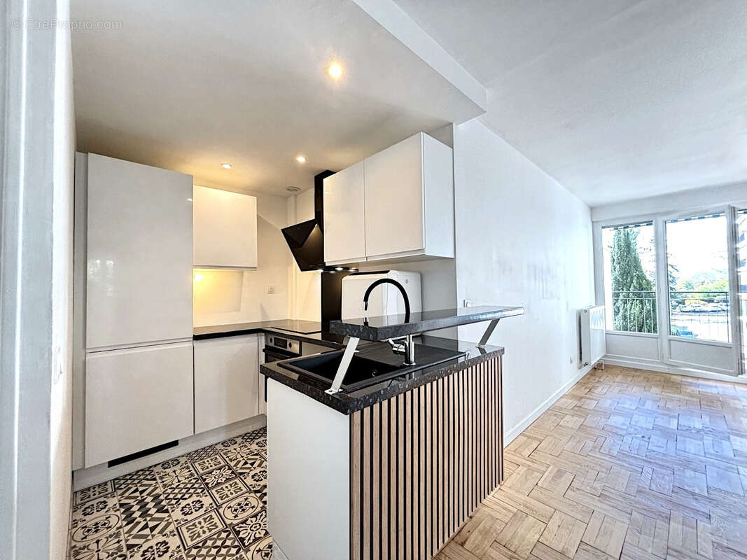 Appartement à SAINTE-FOY-LES-LYON