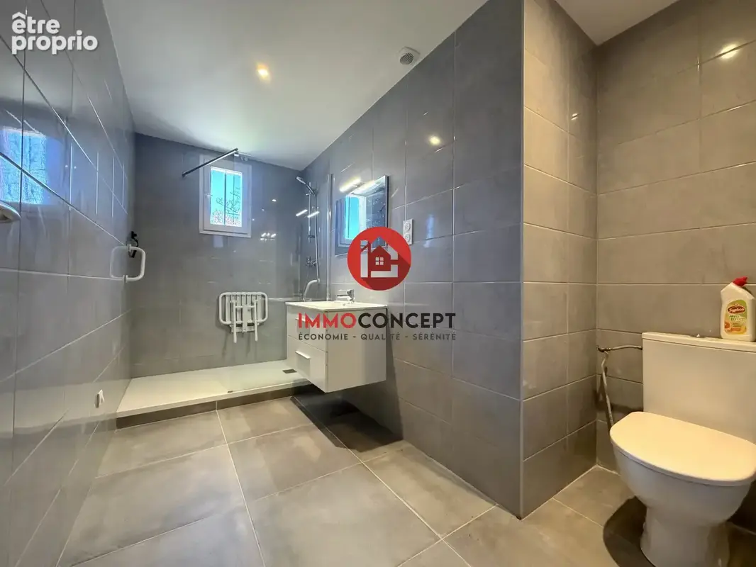 Maison 5 pièces 79 m² à vendre à Les Angles (30133) - photo 5