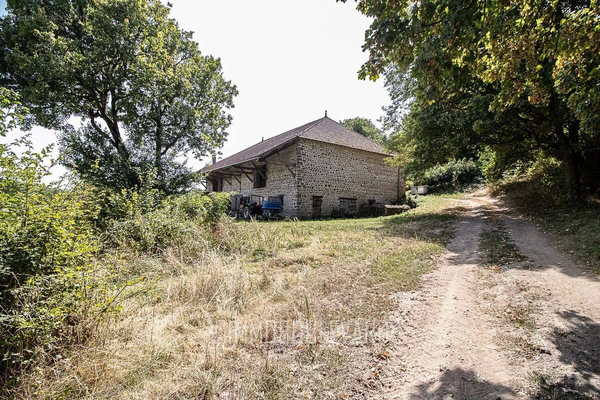 Maison à AUZANCES