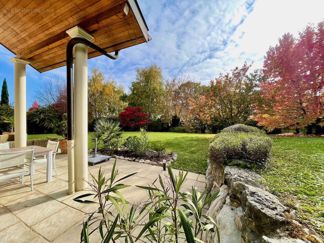 Maison à DIVONNE-LES-BAINS