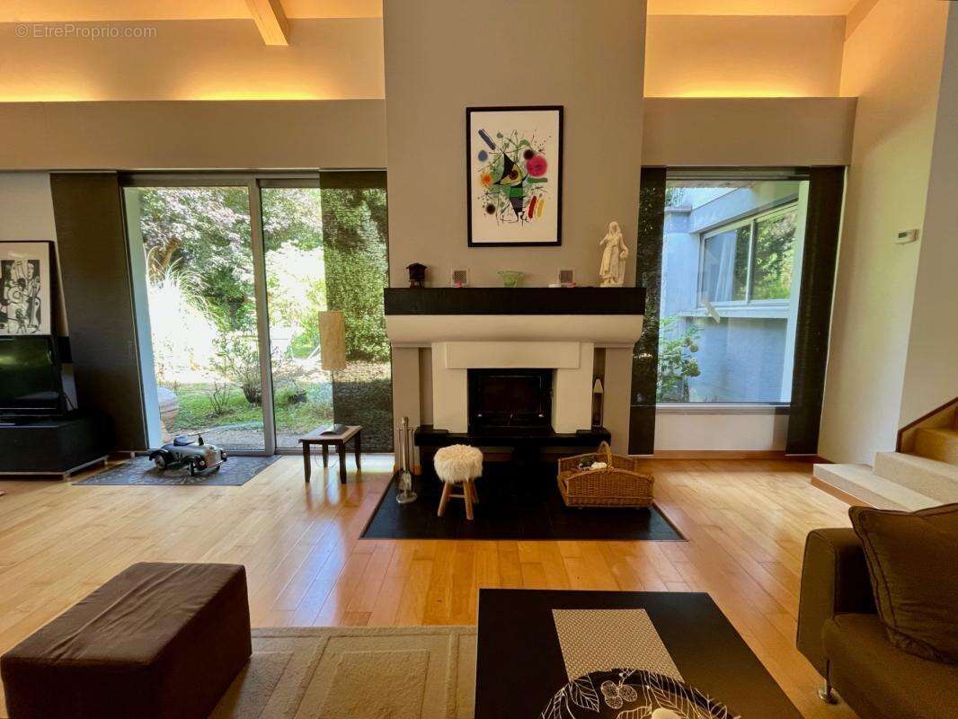 Magnifique Villa d'architecte avec jardin et garage, au centre-ville - photo 3