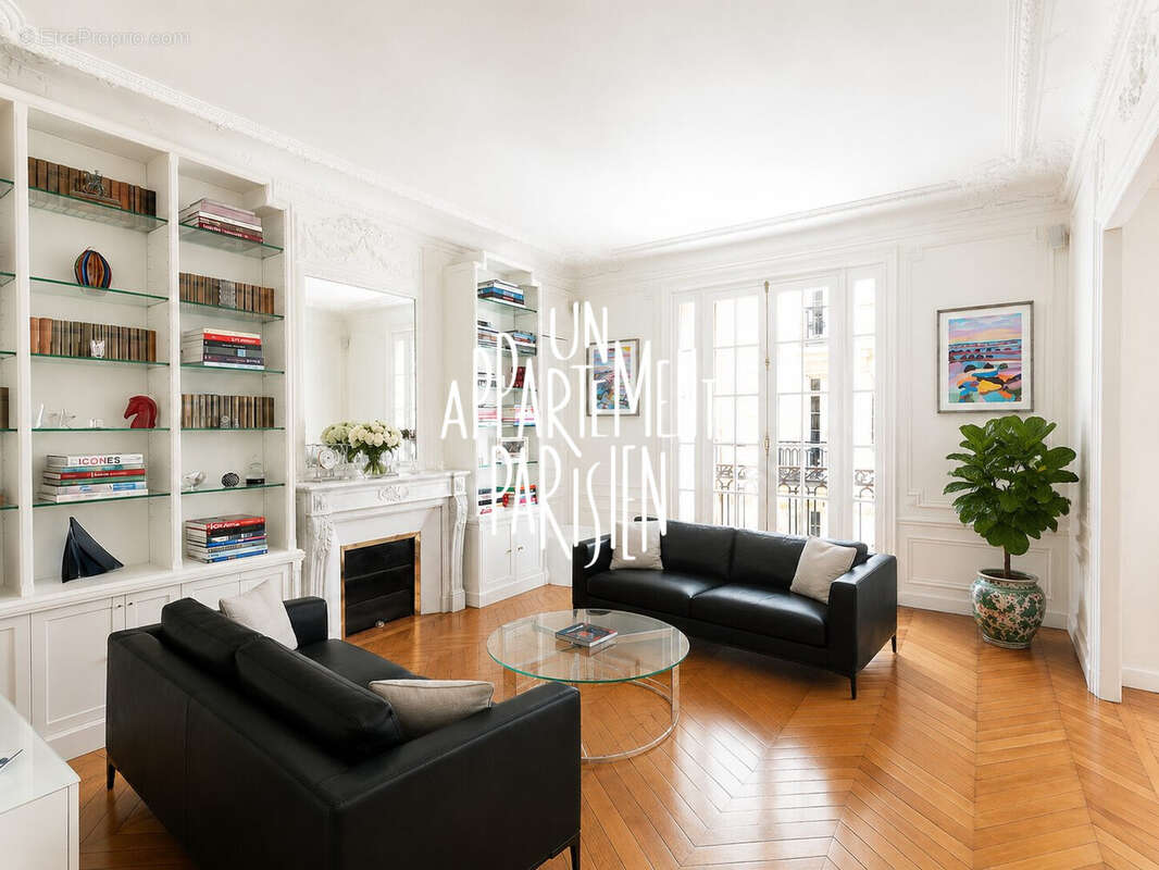 Appartement à NEUILLY-SUR-SEINE