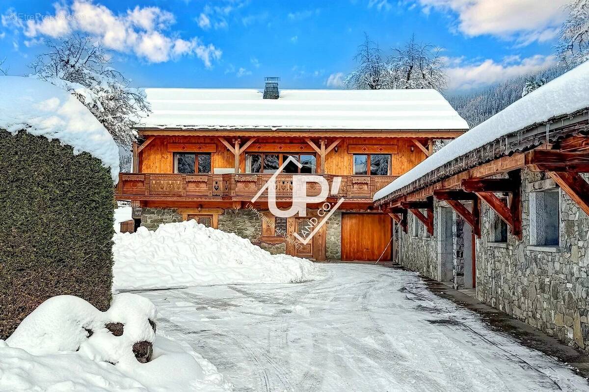 Maison à ARACHES-LA-FRASSE