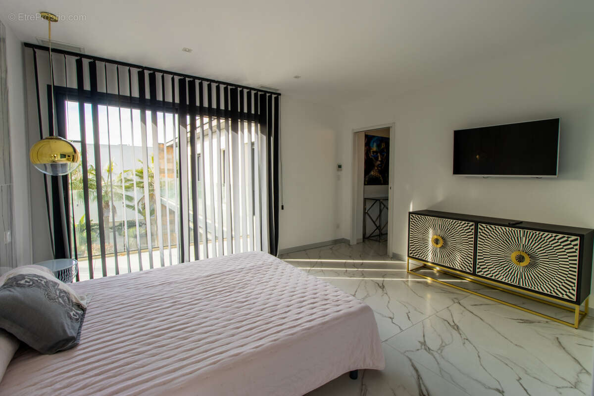Villa prestigieuse T6 standing, piscine, garage, 100m de la mèr, Cap d'Agde, Golf - AGDE - photo 20