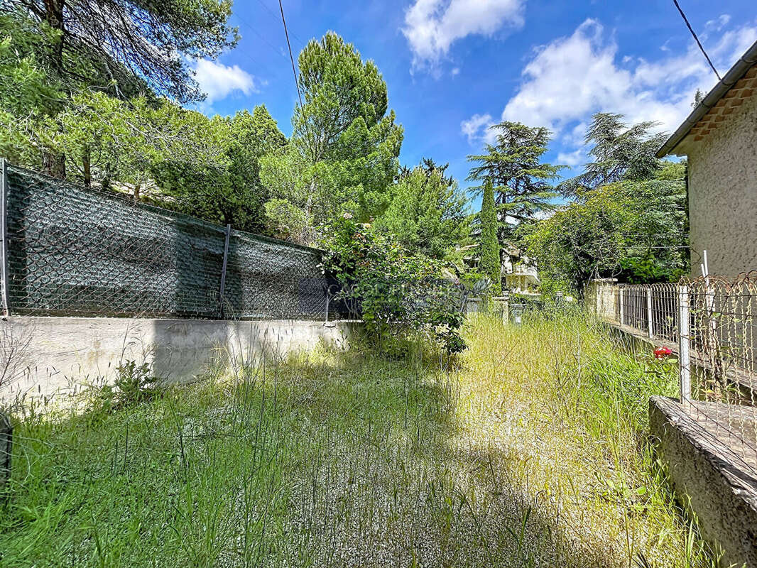 Appartement à BEAUMES-DE-VENISE