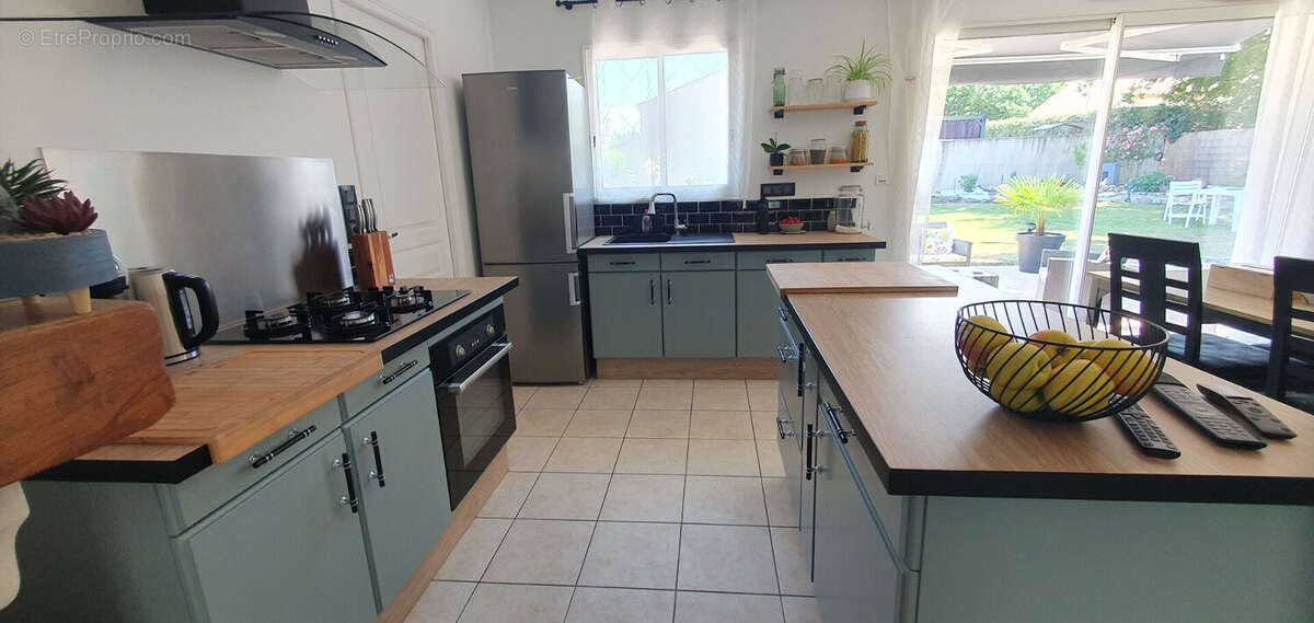 Challans - Maison 5 pièces 82 m2 - Terrain 985m² - photo 3