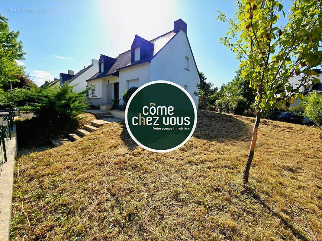 Maison à VEZIN-LE-COQUET