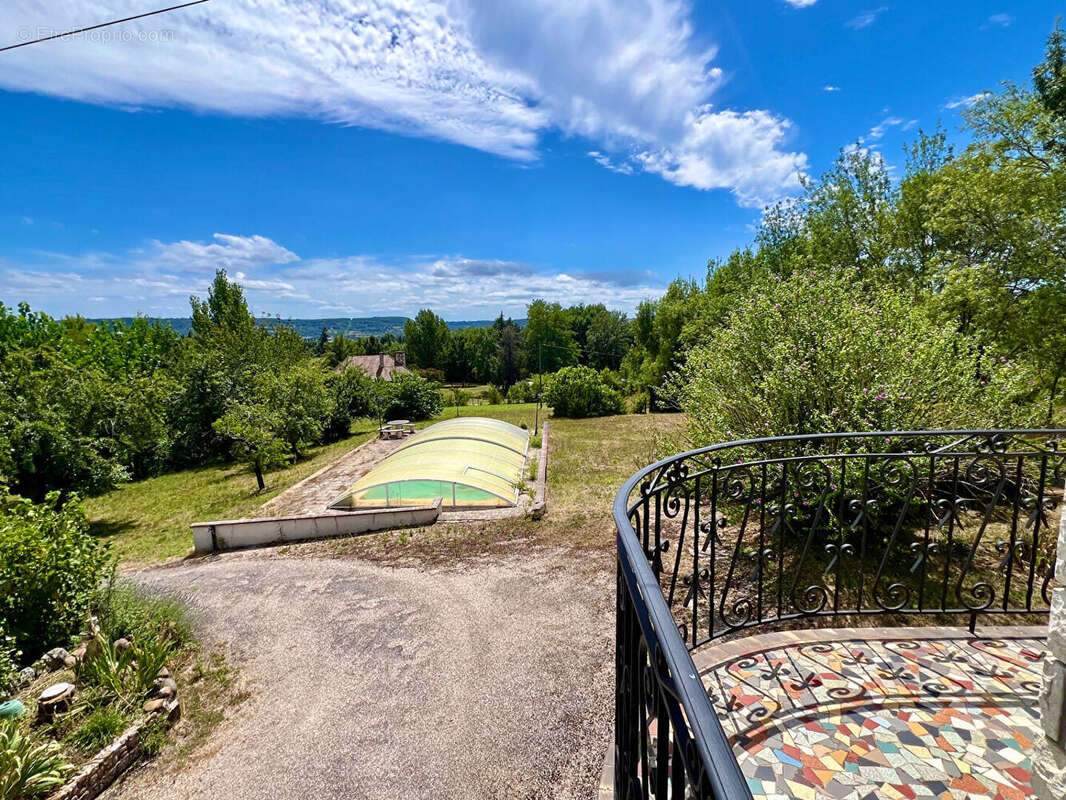 Secteur Villeneuve-sur-Lot, au coeur du Lot-et-Garonne et proche de toutes les commodités, venez découvrir cette maison d'enviro - photo 2