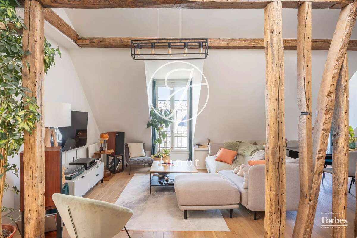 Appartement à PARIS-11E