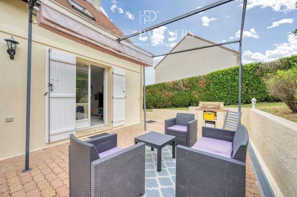 Maison à ECQUEVILLY