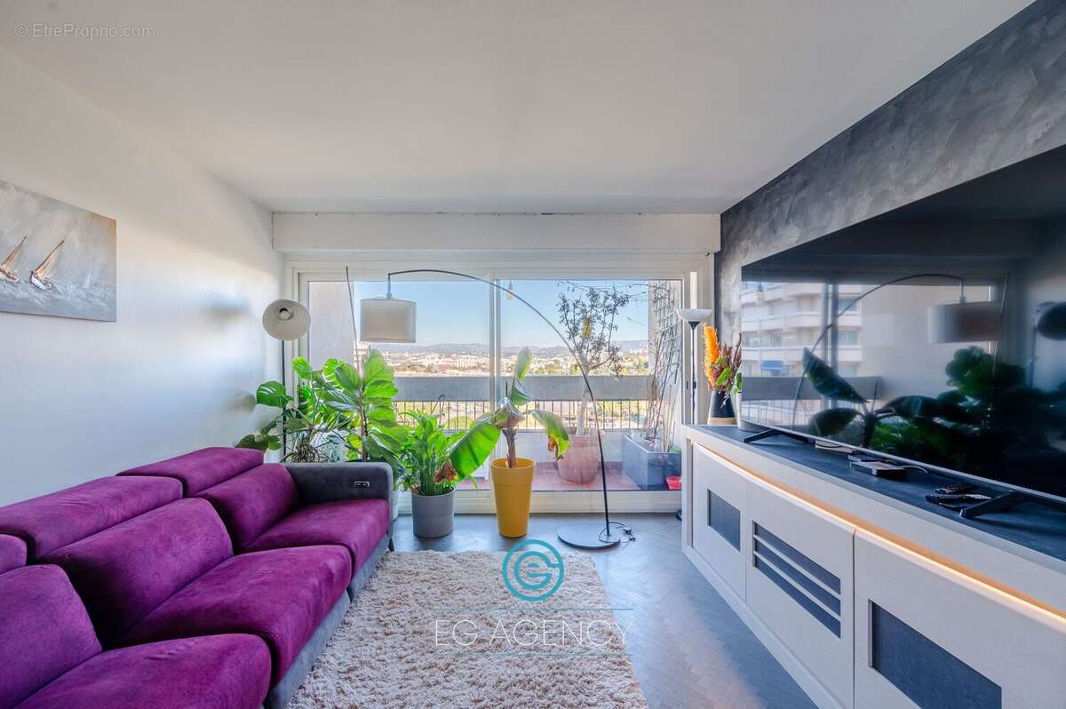 Appartement à MARSEILLE-9E