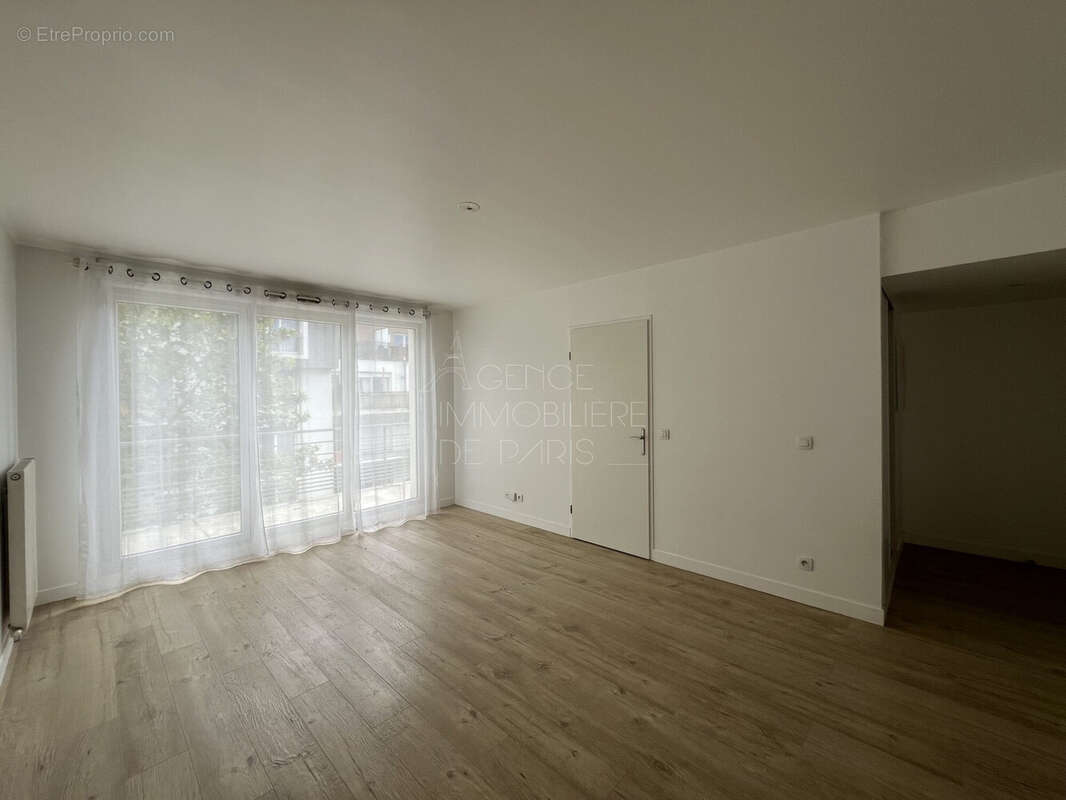 Appartement 61 m² à Massy  - photo 2