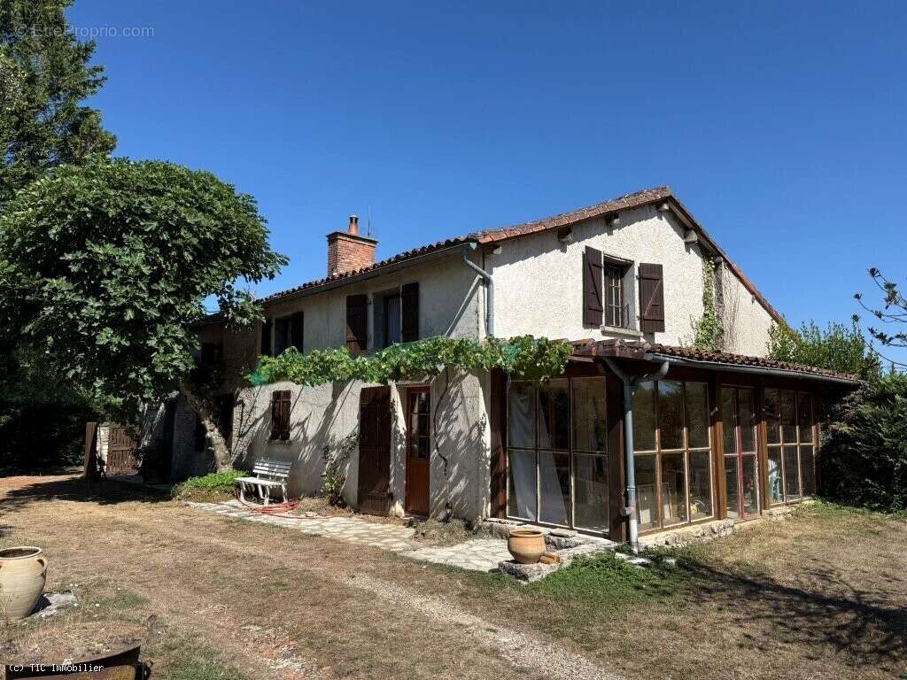 Maison de Campagne au Calme Avec 3 Chambres et Terrain - photo 19