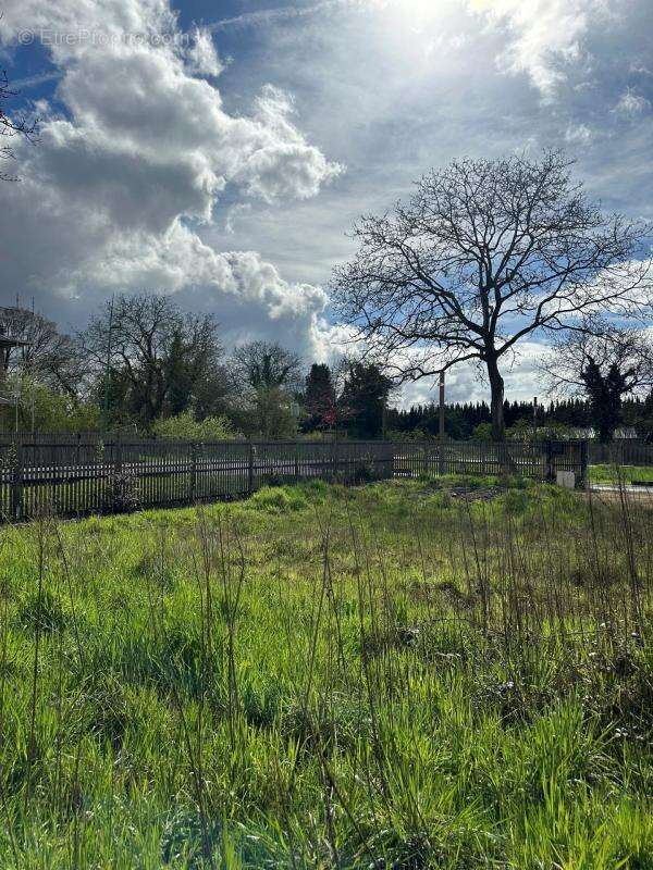 Terrain à BESSANCOURT