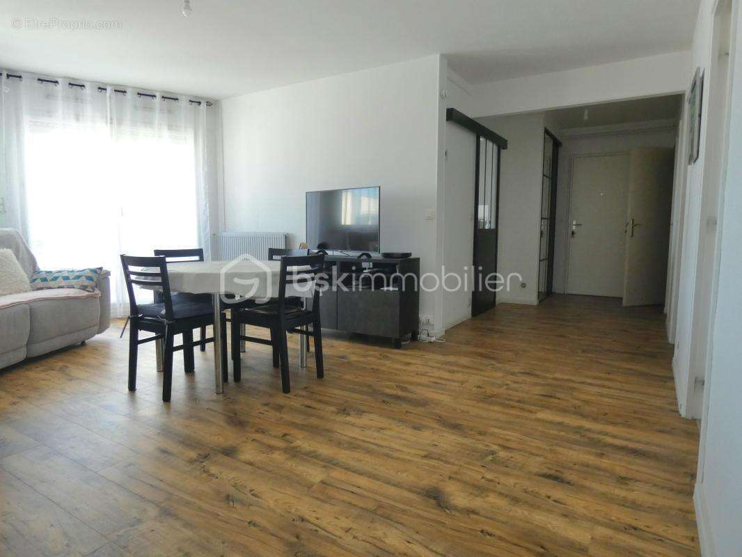Appartement à REZE