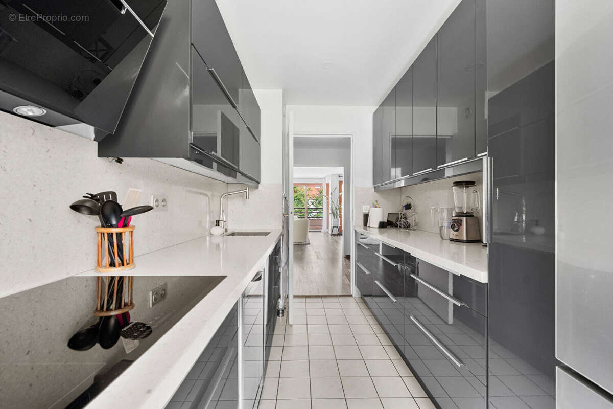 Appartement à SURESNES