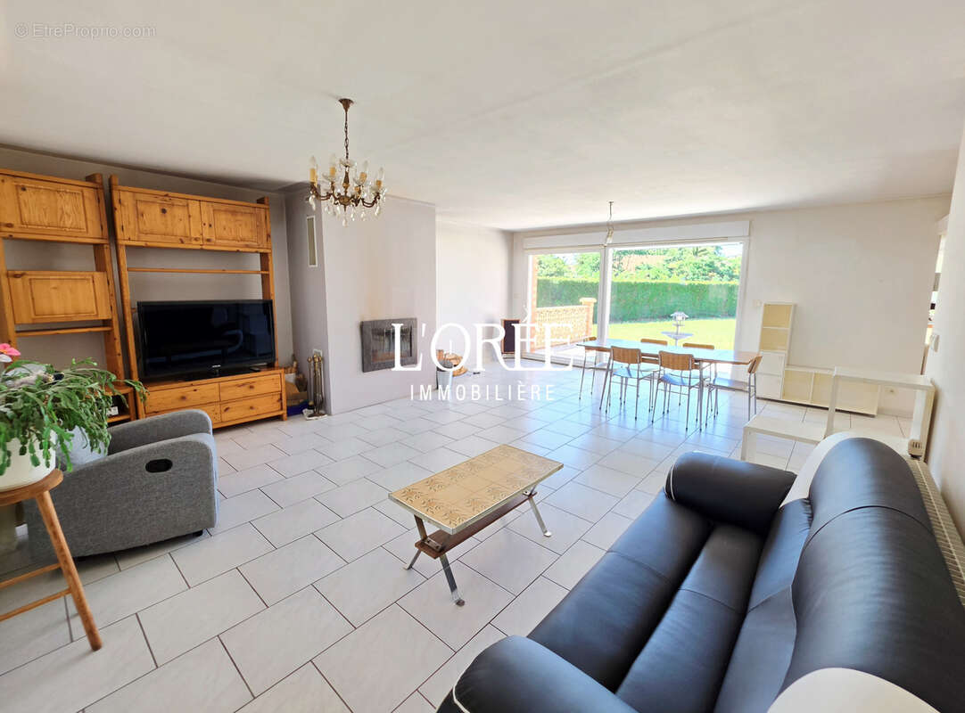 Maison à DOUVRIN
