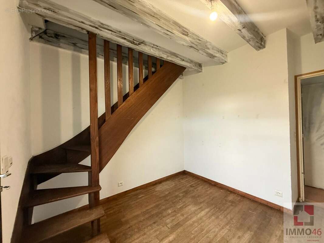 Maison à MONTFAUCON