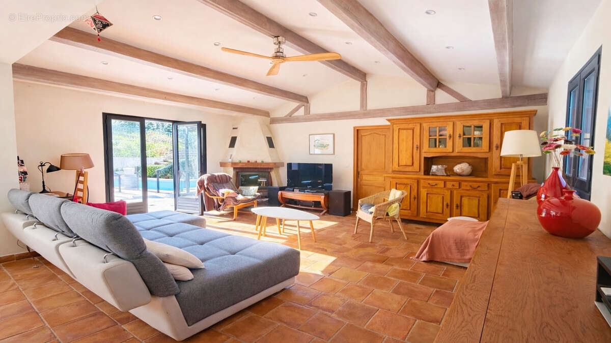 Maison à MOUANS-SARTOUX