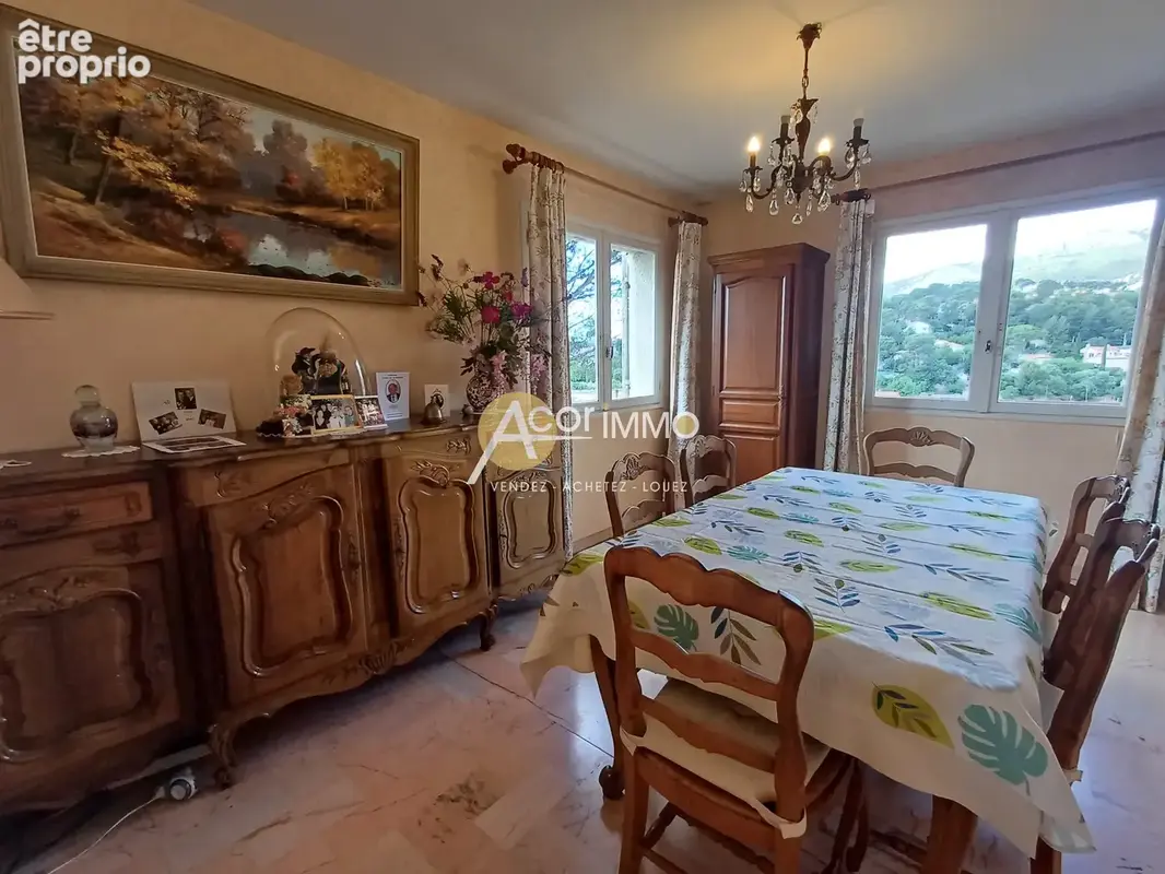 Toulon   une propriété 5 chambres sur  plus de 10 000m2 de terrain - photo 14