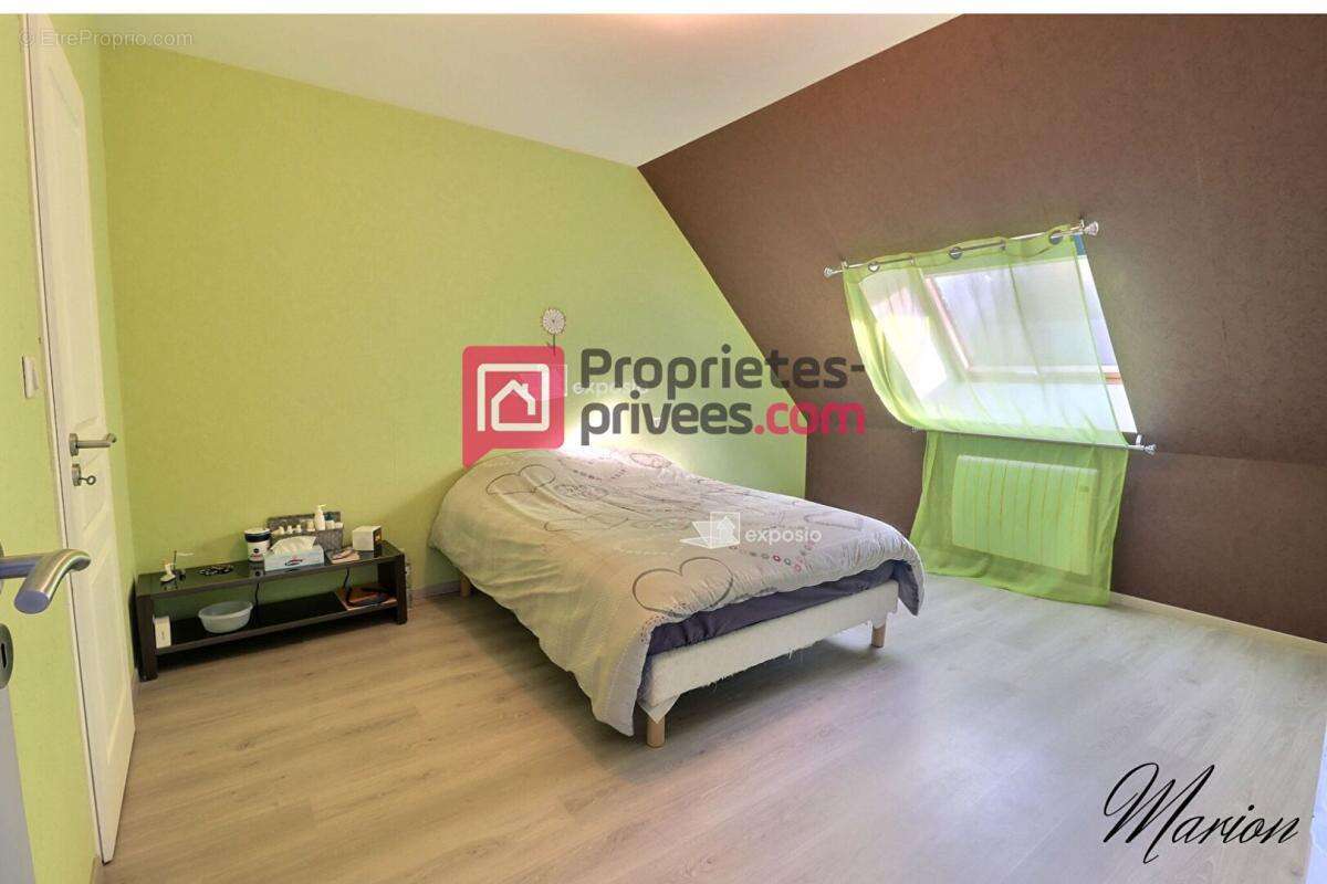 Maison à LA NEUVILLE-ROY