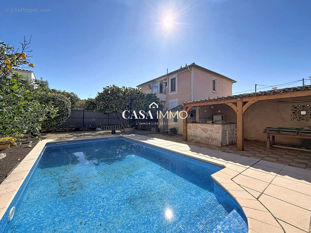 Maison à HYERES