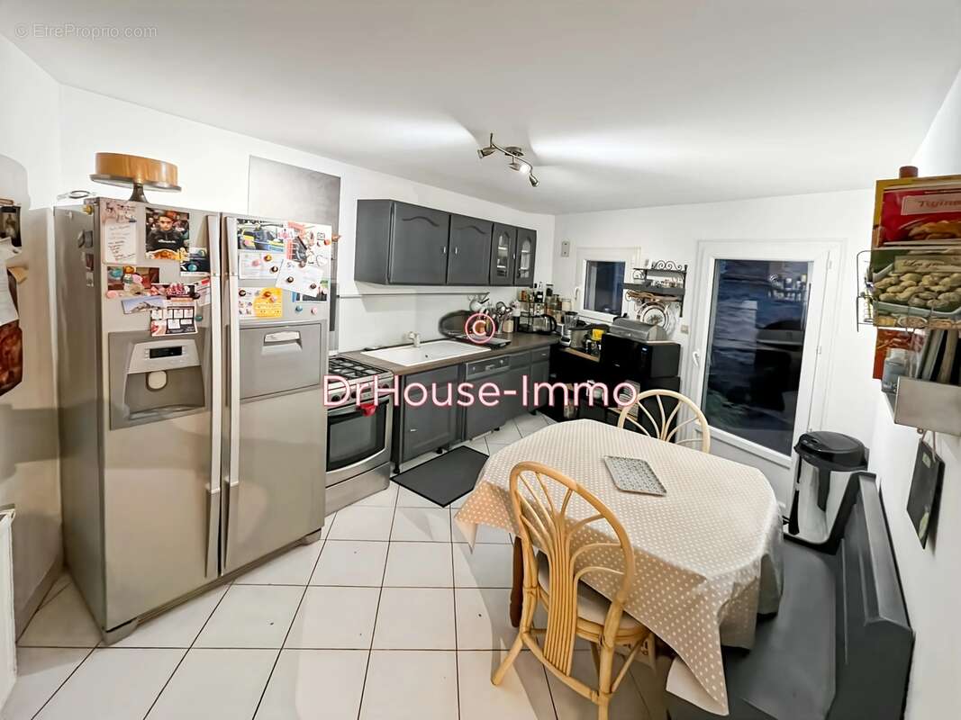 Maison à FONTENAY-SAINT-PERE