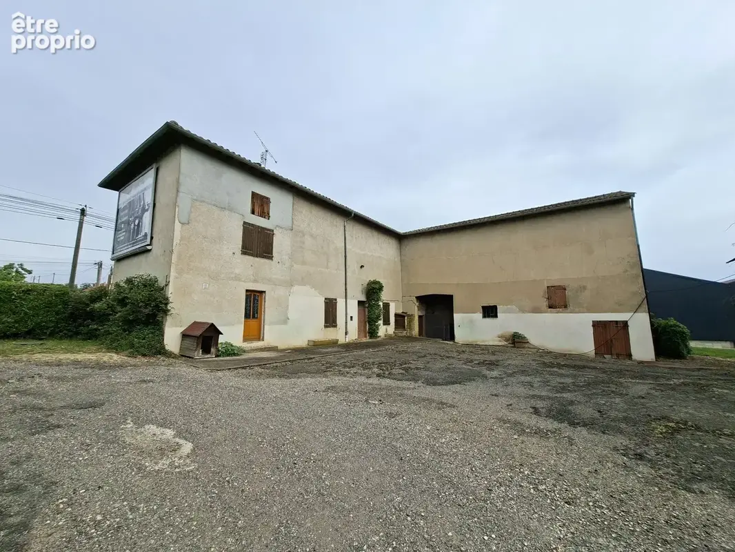 Maison à CRECHES-SUR-SAONE