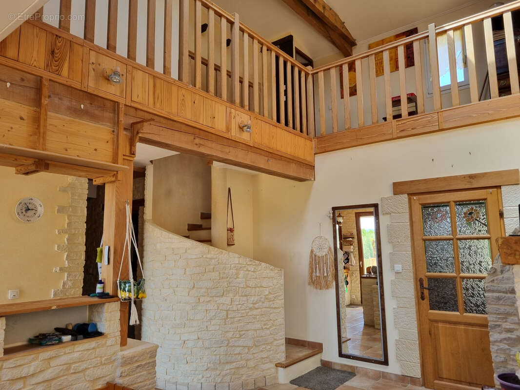 Maison à FORCALQUIER